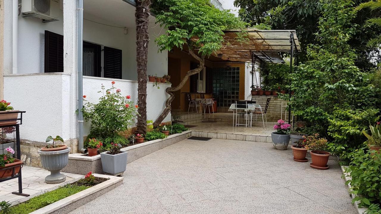 Accomodation Mirjana Rooms Porec Ngoại thất bức ảnh