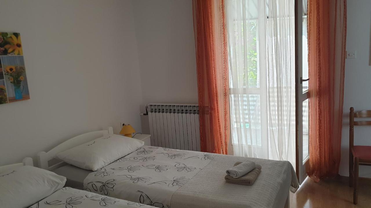 Accomodation Mirjana Rooms Porec Ngoại thất bức ảnh