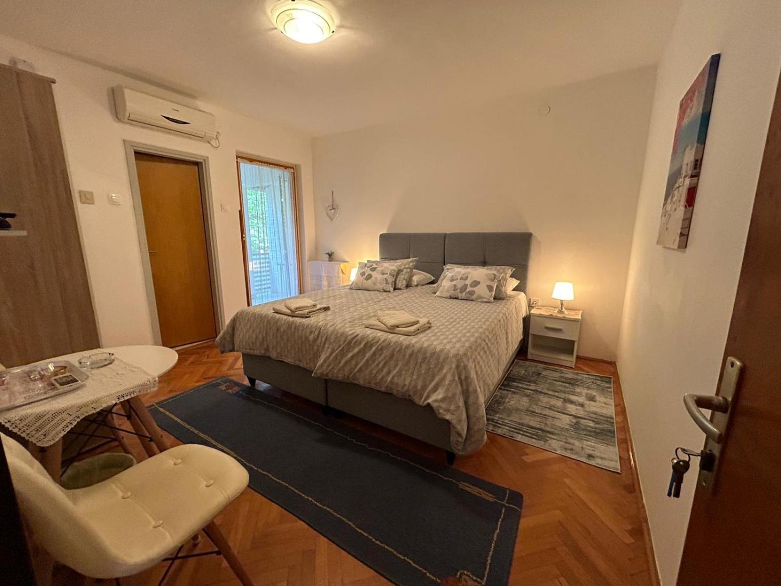 Accomodation Mirjana Rooms Porec Ngoại thất bức ảnh