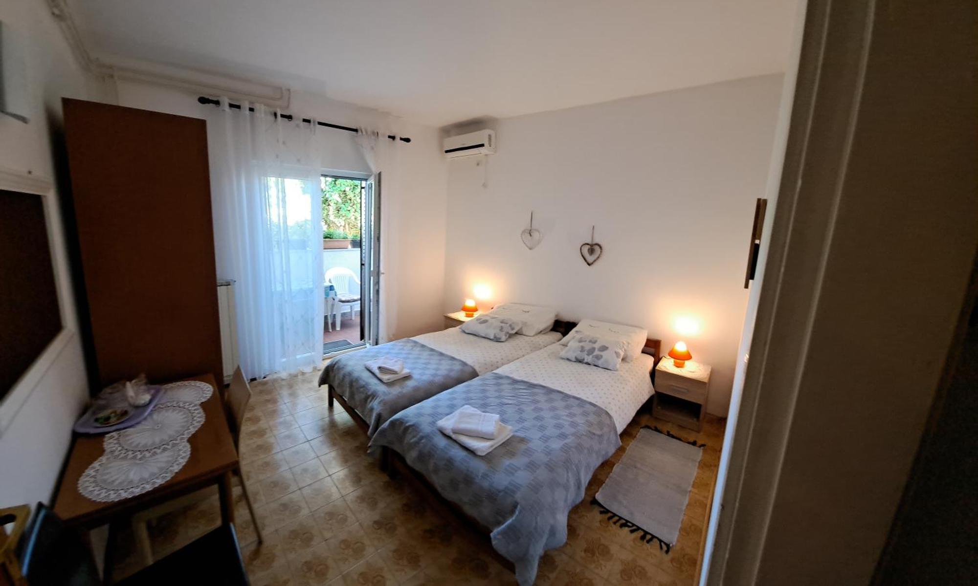 Accomodation Mirjana Rooms Porec Ngoại thất bức ảnh